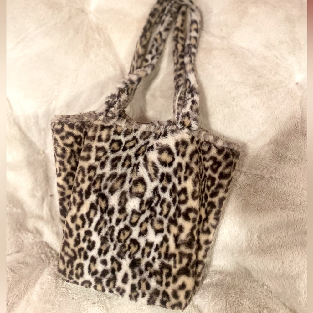 Fluffy Cheetah Tote Bag